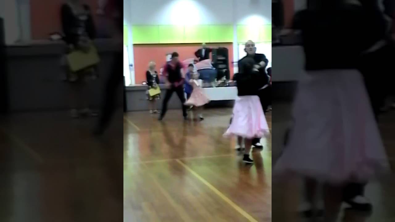 VID_20160730_213431.mp4