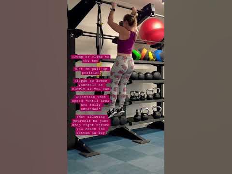Do NEGATIVE PULL-UPS to build pull-up strength #shorts #negativepullup