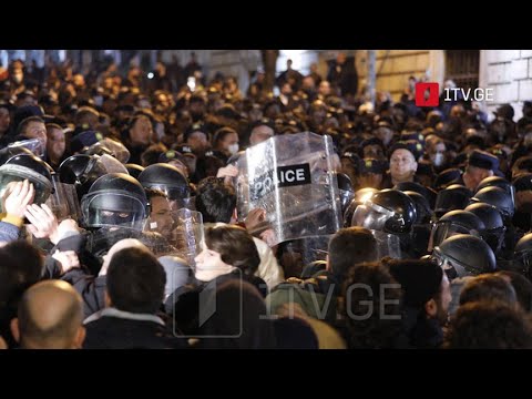 საპროტესტო აქცია პარლამენტთან - თეონა ხუბულავას ჩართვა