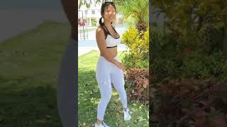Jenni Full body