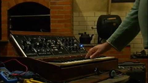 First demo of MiniBrasil, the Minimoog clone from Brasil