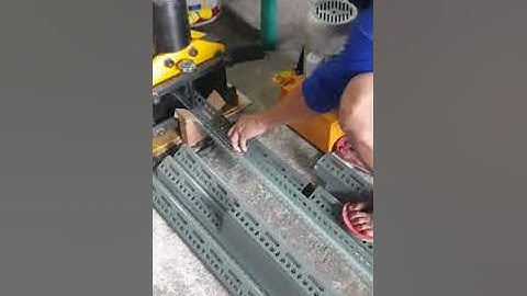 Cut off cutting VS Hydraulic cutting Slotted angle bars