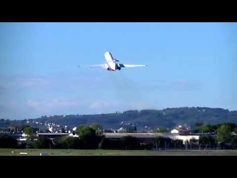 MD87 N168CF - Take off from Florence LIRQ (HD)