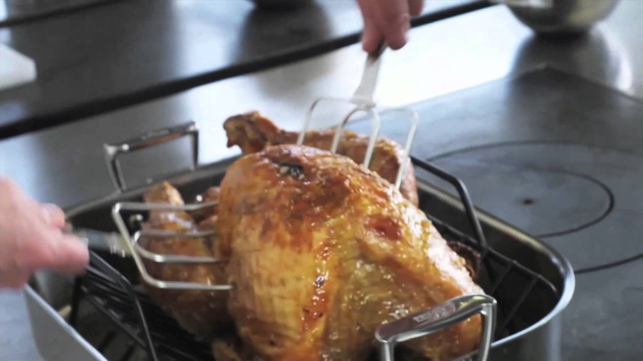 How to Save Time on Your Turkey Roast? Learn More! – Baking Steel ®