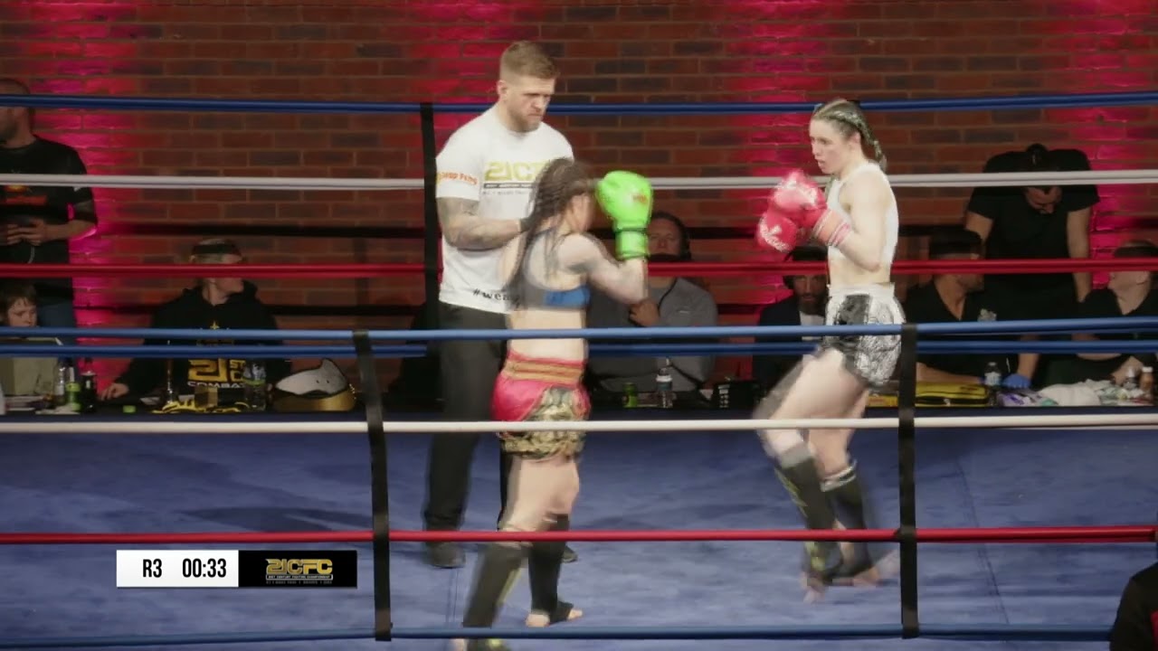 Blandine Mahfouf vs Celia Isobel