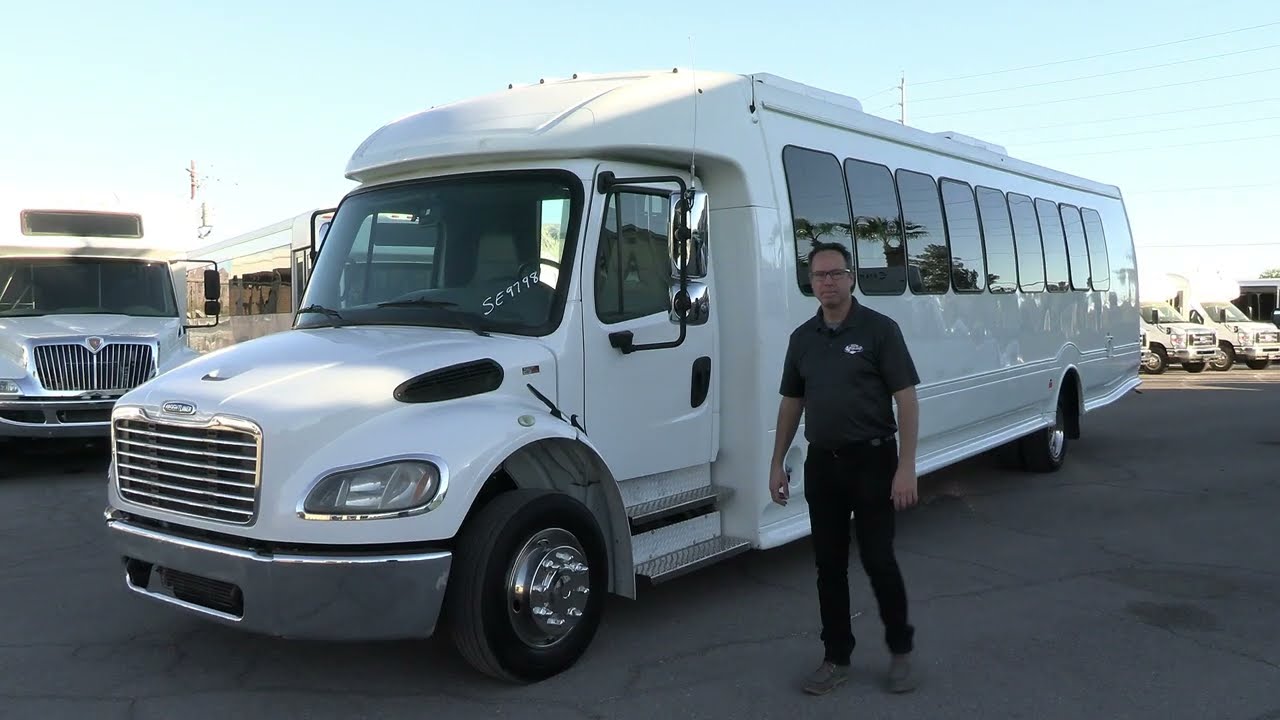 2017 Turtle Top Odyssey XL Lift Equipped Shuttle Bus SE9798 - YouTube