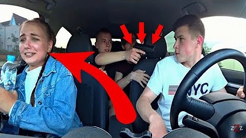 ДОВЕЛИ ПАССАЖИРКУ ДО ИСТЕРИКИ В СОЧИ / РЕАКЦИЯ ЛЮДЕЙ