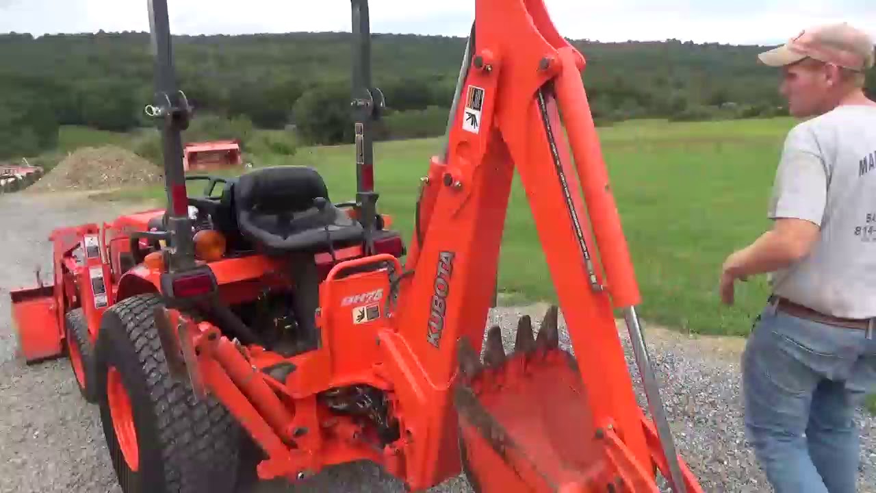 Kubota B3030 Backhoe Attachment