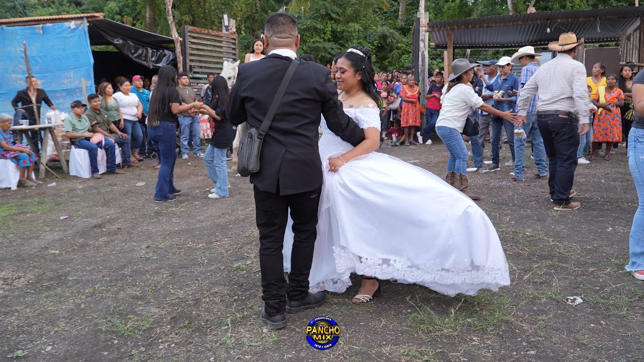 Sabor a Durazo Néstor Jr.Hdz de los teclados en vivo desde Mancornadero primero Tantoyuca