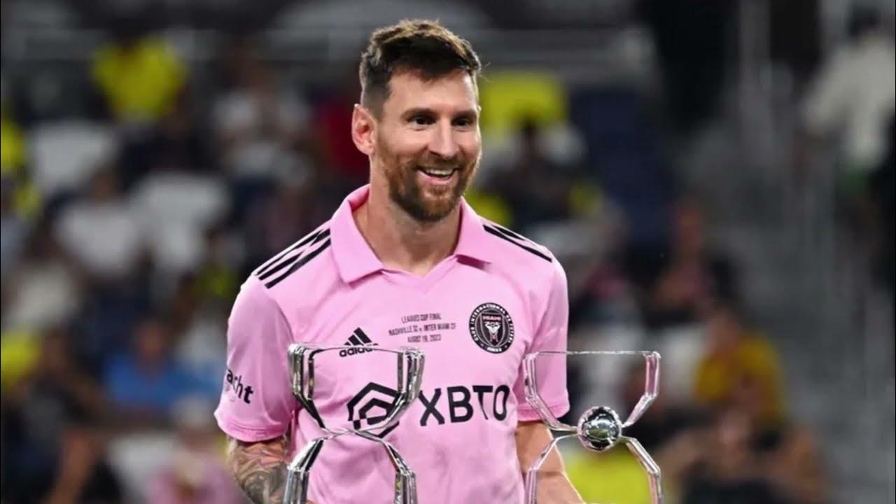 Lio messy. Франк рибери фото. Вторая жизнь лучшего игрока 12. Лионель месси чм 2014. Криштиану роналду с кубком ла лиги.