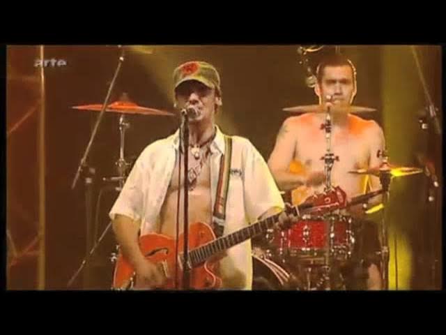 Manu Chao - Desaparecido (En Vivo - Baïonarena)