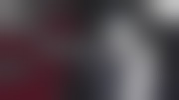 What First Date Behavior Is A Dealbreaker? (r/AskReddit)