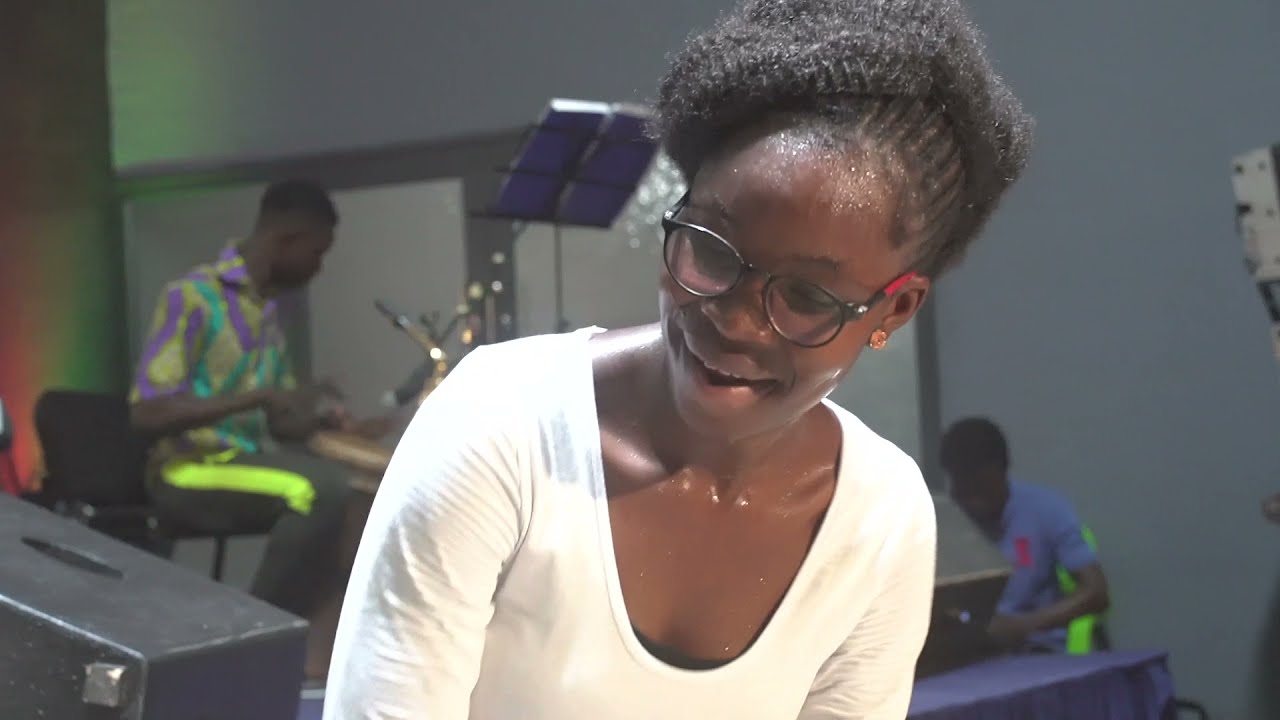 Dèmèba gnouman -  Famille des Chantres du Mali -  Lucie Tossou