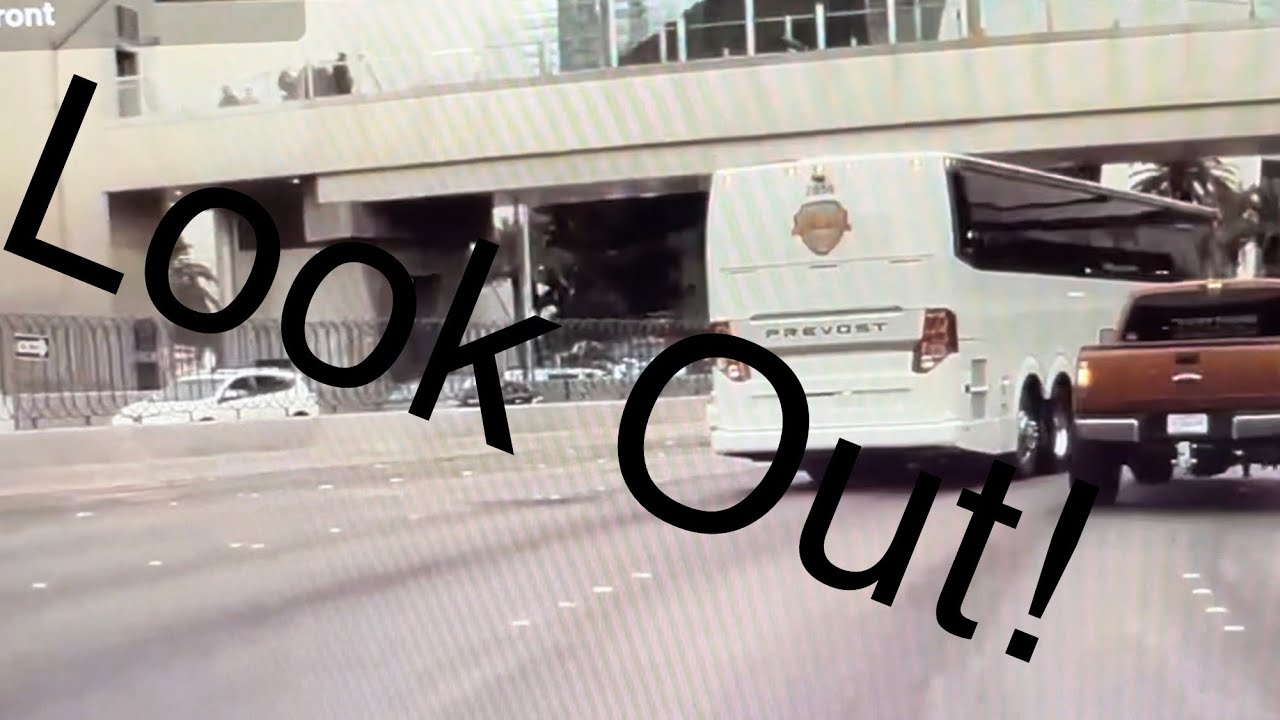 Out Of Control Bus on Las Vegas Strip! - YouTube