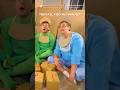 Dani e Robbi sopravvivono nella culla di cartone per 24 ore con i nostri amici! #danierobbi #shorts