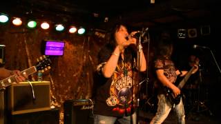 Black Syndrome - Man Under the moon