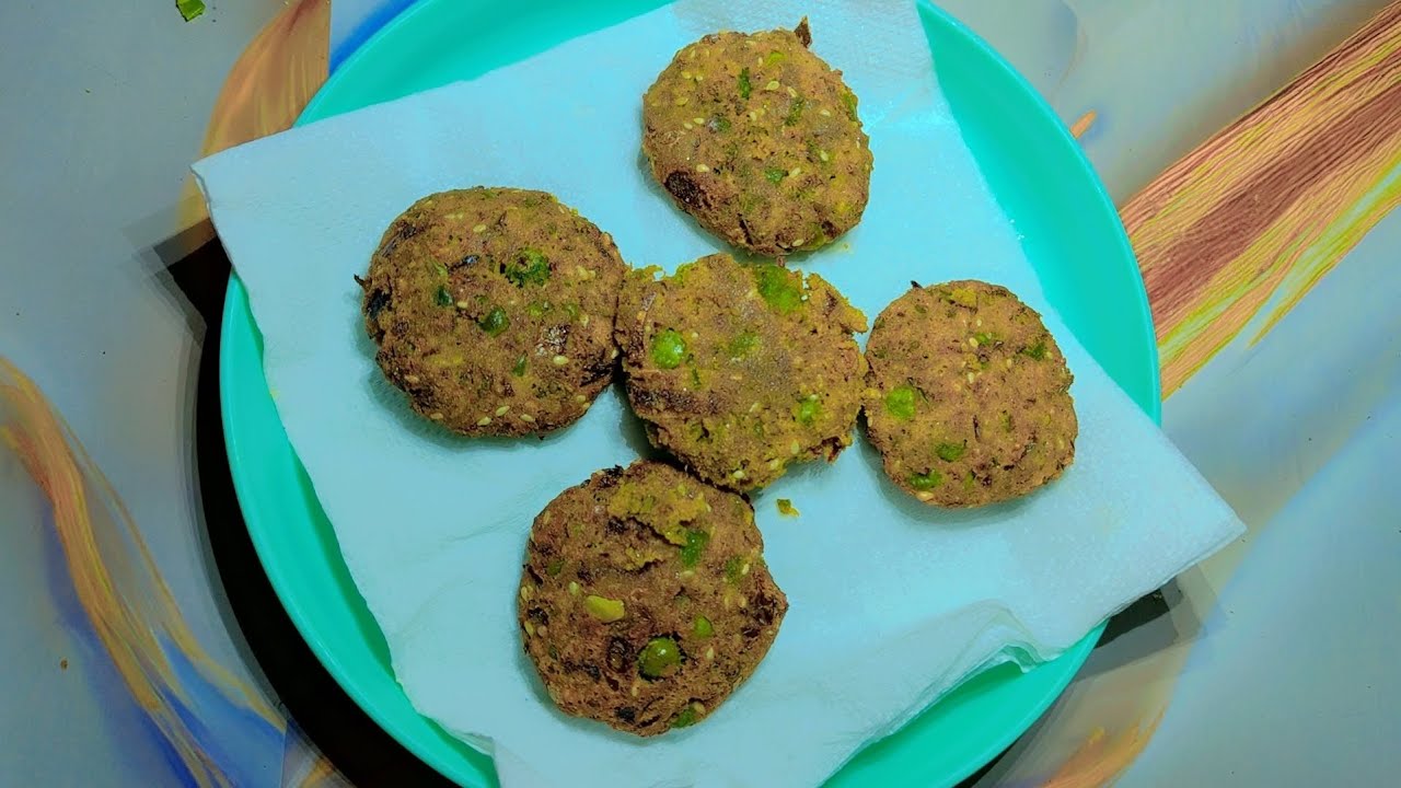 घर पर बनाएं एकदम कुरकुरे मटर के वड़े