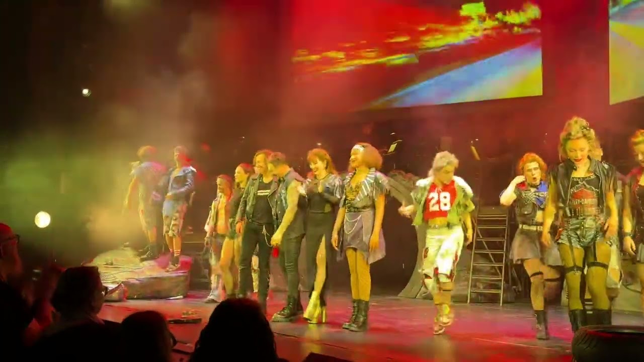 Bat Out Of Hell Bows New Victoria 5/5/25 Meatloaf Glenn Adamson