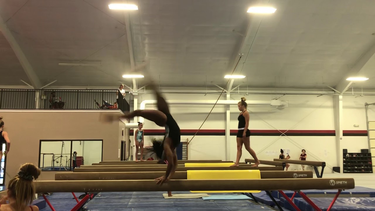 Handspring layout! - YouTube