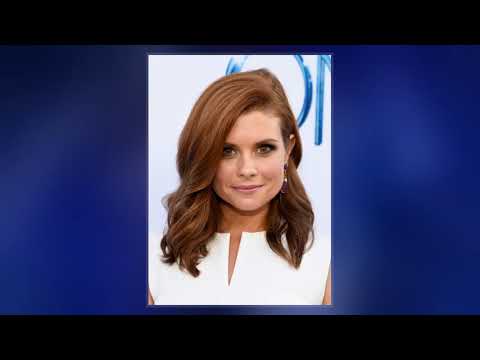 JoAnna Garcia Shows Off Amazing Figure In Bikini Selfie