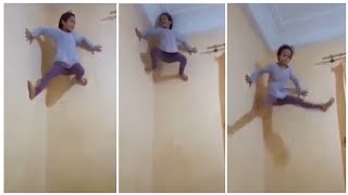 ¡Increíble! NIÑA ARAÑA Trepa Por Las Paredes