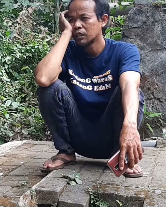 Di tinggal Pas sayang sayange,,