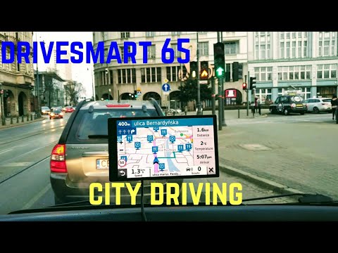 City driving Garmin Drivesmart 65