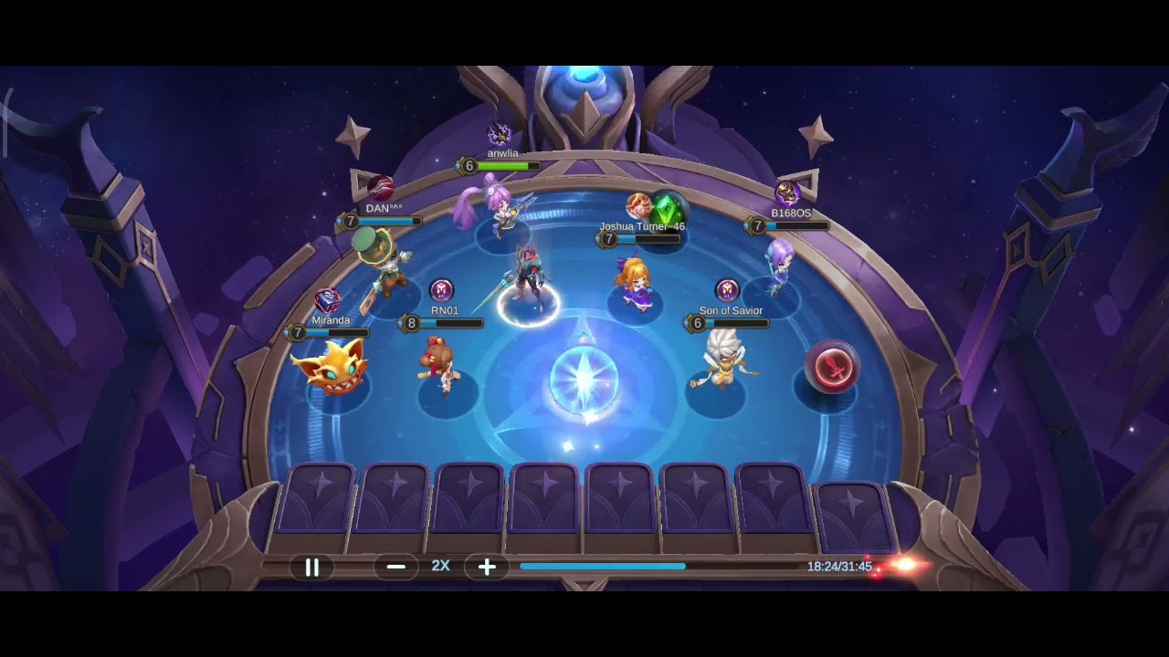 DEFENDER SYNERGY BUILD || COMMANDER LAYLA