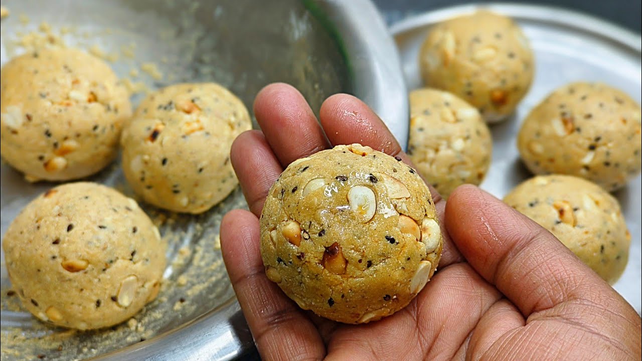 ತಂಬಿಟ್ಟು ಅಂದ್ರೆ ಹೀಗಿರಬೇಕು ಅಂತ ಅನ್ಕೊಂಡು ತಿಂತಾರೆ ಈ ವಿಧಾನದಲ್ಲಿ ಟ್ರೈ ಮಾಡಿ  👌 Thambbittu recipe