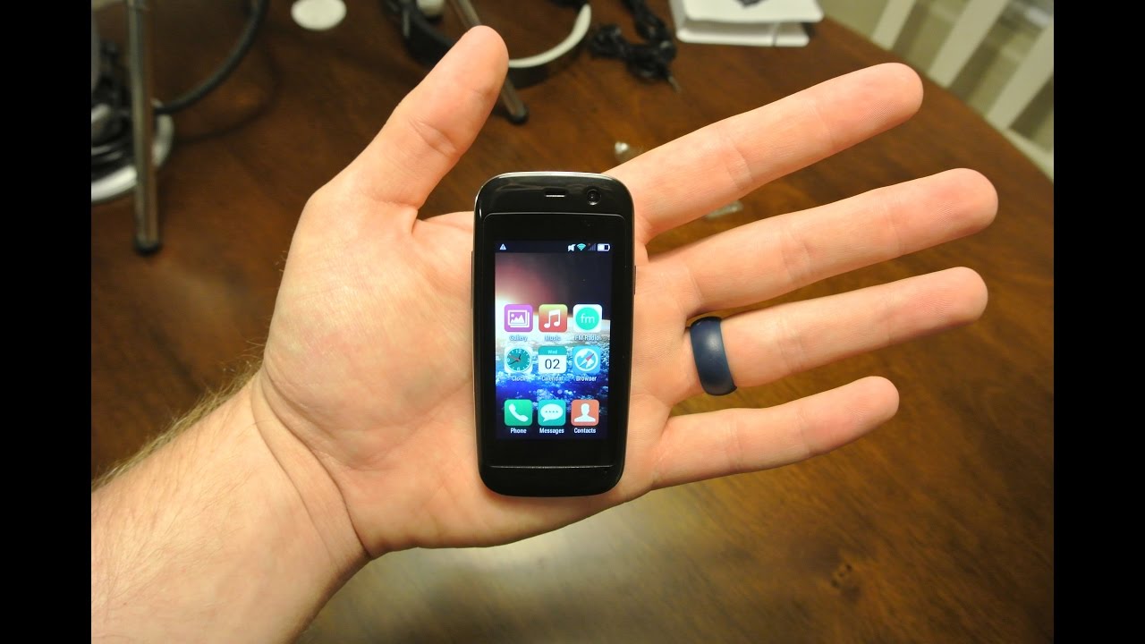 Das Micro X von Posh Mobile ist das kleinste Smartphone der Welt -  Androidmag