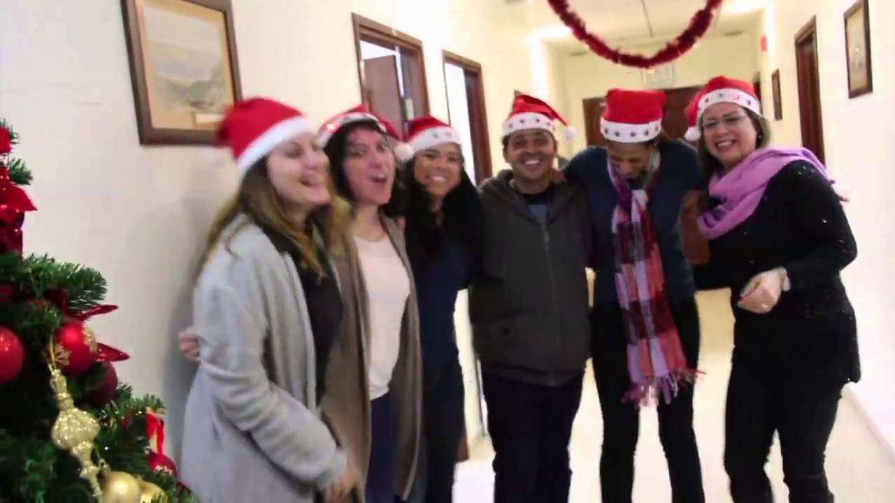 feliz navidad youtube glee cast glee the music the christmas album