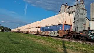 Evening Meetup! BNSF 4448 Meets BNSF 8147 in Mazon, IL 