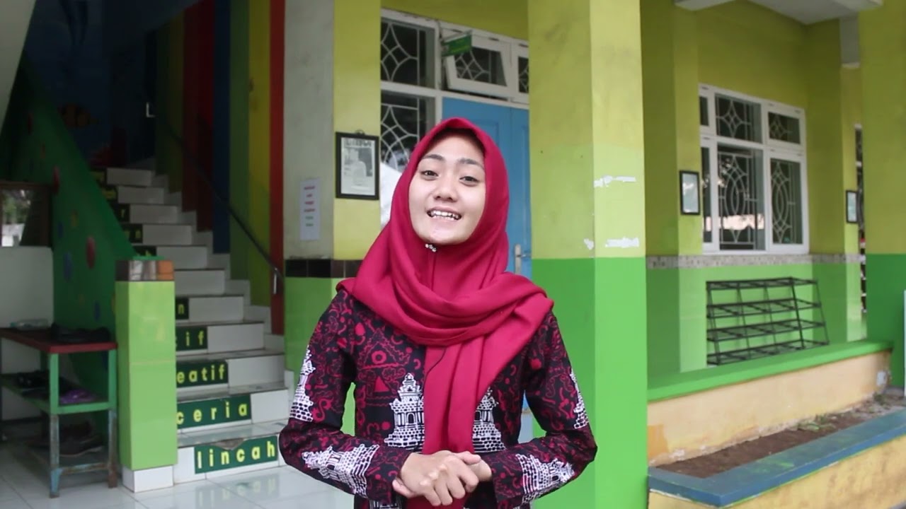 TK Hj. ISRIATI MOENADI UNGARAN