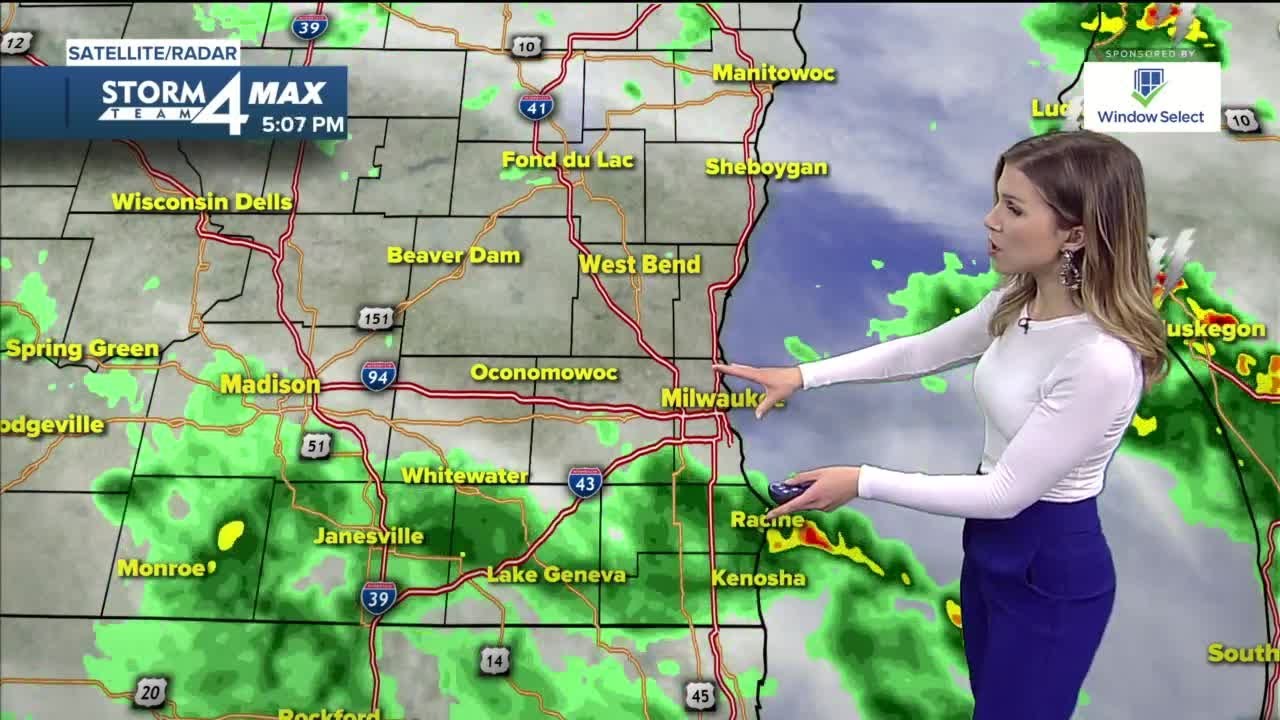 Showers continue into the weekend - YouTube