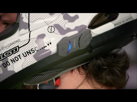 Namens Inconsistent pasta Sena 10R Bluetooth Headset Review at RevZilla.com - YouTube