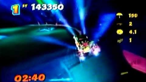 Crash Tag Team Racing Space Stunts with Von Clutch