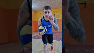 Как крутить мяч на пальце?  #баскетбол #basketball