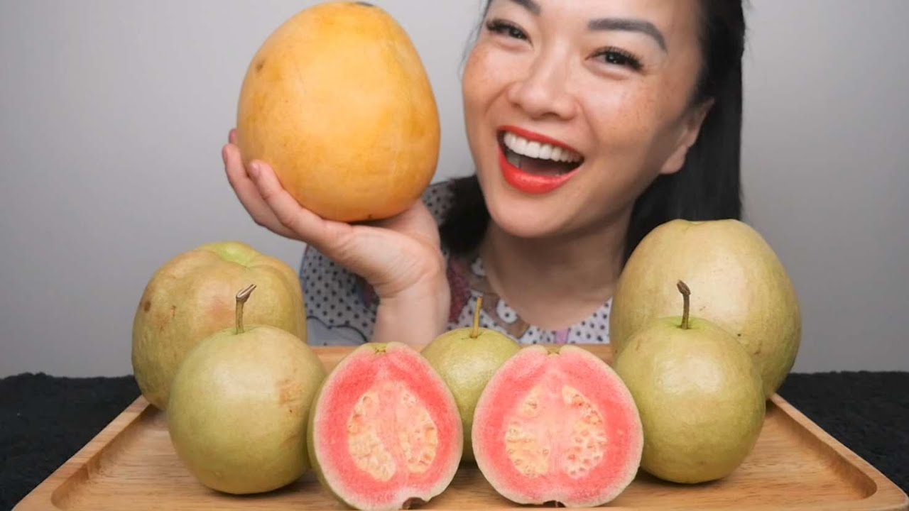 GIANT FRUIT *MANGO + GUAVA (ASMR EATING SOUNDS) LIGHT WHISPERS | SAS-ASMR