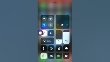 Iphone 6s plus Headphone mode stuck