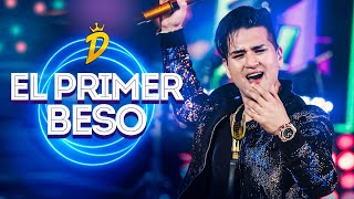 Video thumbnail of "Deyvis Orosco - El Primer Beso"