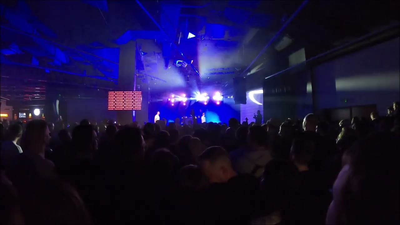 AVI - C’est La vie LIVE Poznań B17