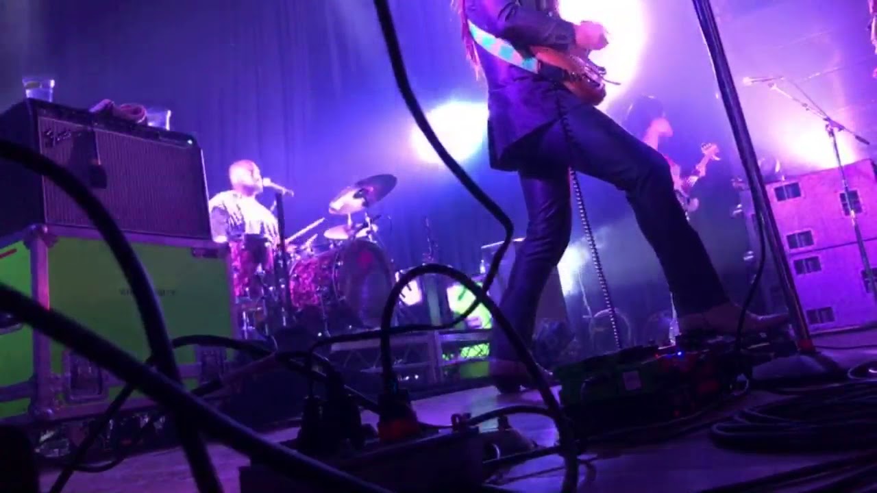Khruangbin Live at Lincoln Hall パープルビニール Amazon.com: Live At Lincoln Hall (Limited Edition Purple