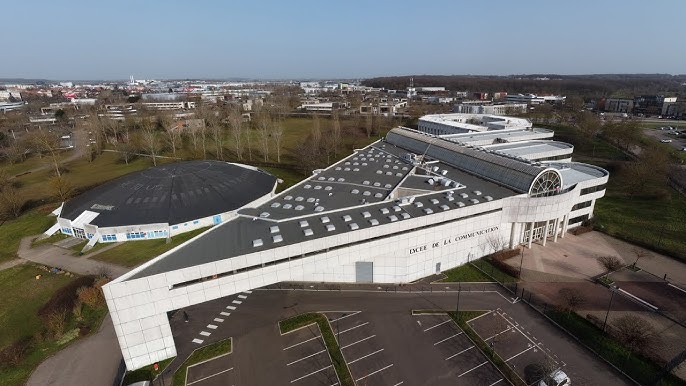 Internat du Lycée de la Communication Internat du Lycée de la Communication