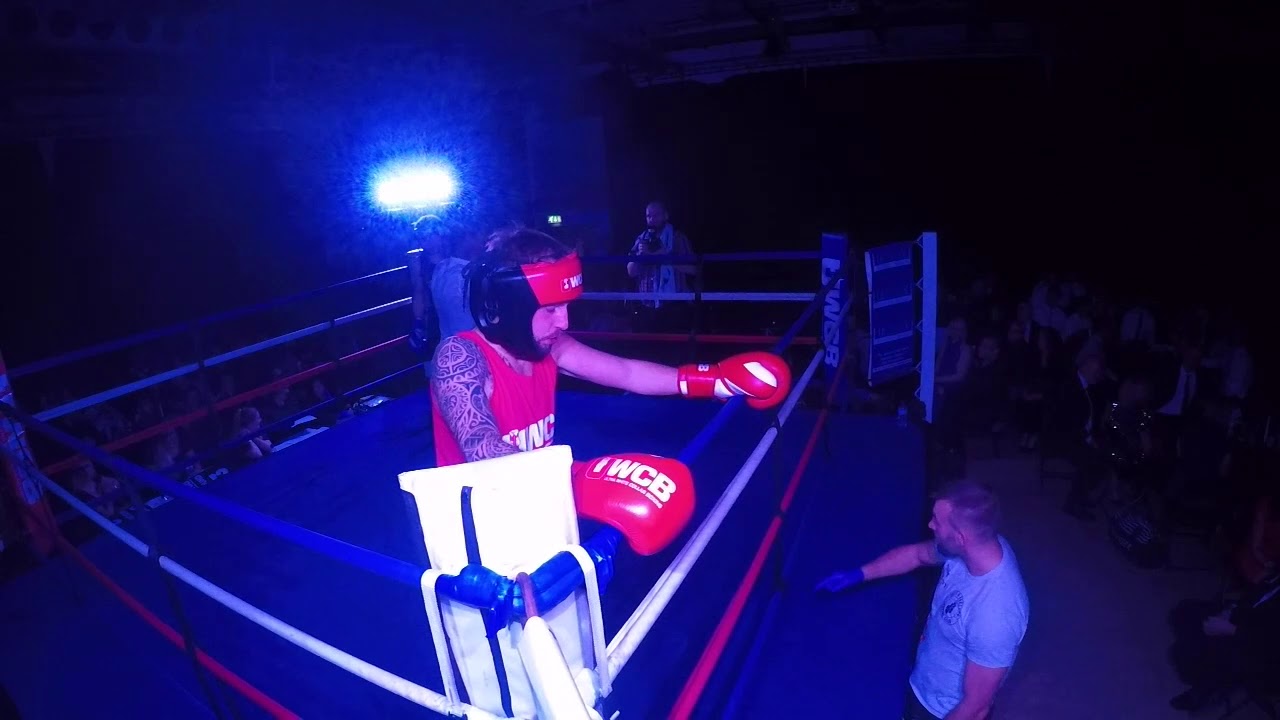 Ultra White Collar Boxing | Oxford | Clinton Bamber VS Stephen Hutchingson