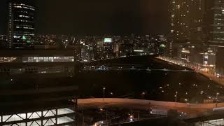 JR西日本　ホテルからJR神戸線・大阪環状線の走行シーンを見る　夜8時〜