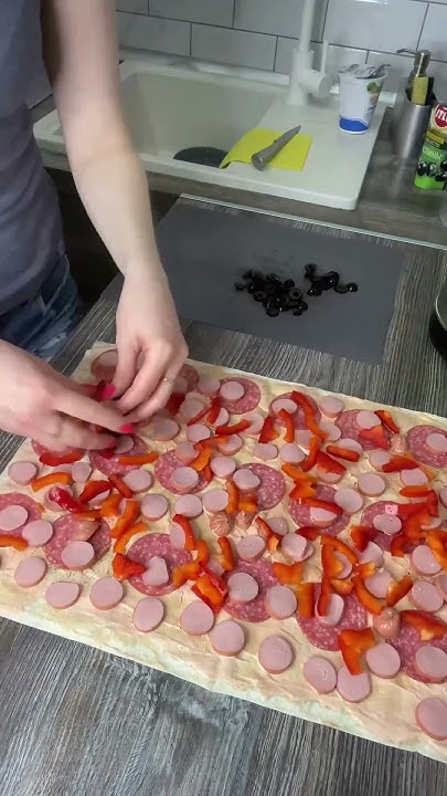 Пицца, которую приготовить проще простого 😋 - YouTube