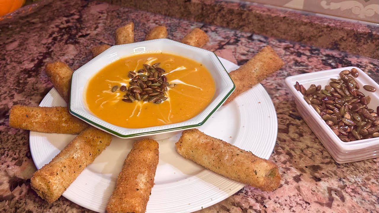 شوربة القرعة الحمراء بواحد المكون جديد مع قنينطات السبانخ    🌙 رمضان كريم ✨