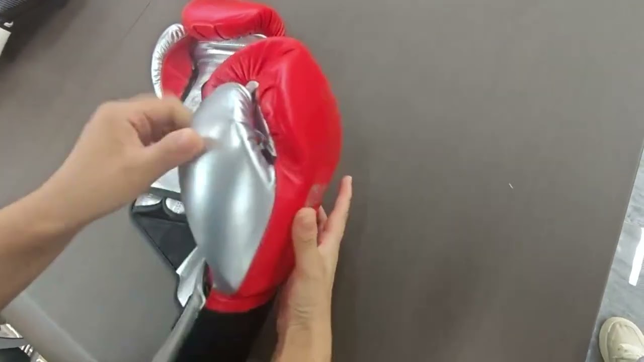 red boxing gloves