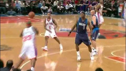 Quentin Richardson Goes Baseline for the Reverse Slam