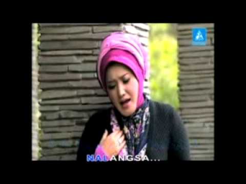 Evie Tamala   Nandang Tunggara